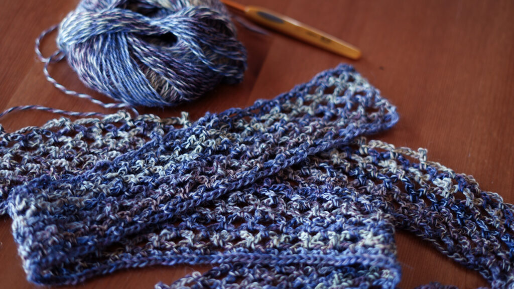 かぎ針編み　ピコットつけながらネット編み